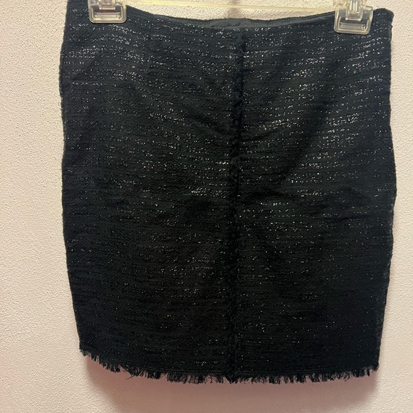 Elegant Black Tweed Skirt - Picture 1 of 5